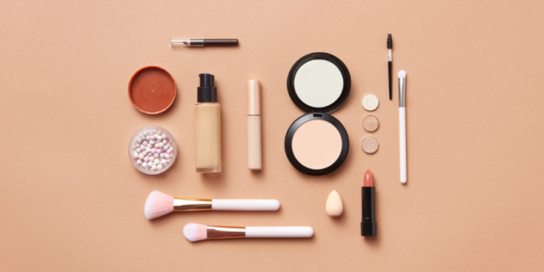 PFAs en cosméticos y materiales de empaque