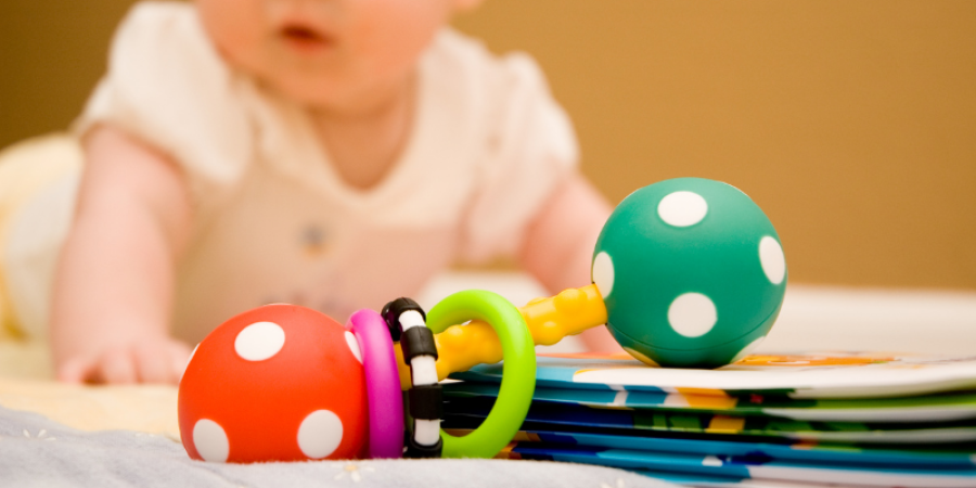 Puericultura, juguetes y análisis de laboratorio