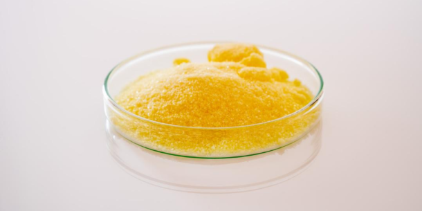 Análisis de amarillo de Prusia en la sal de mesa