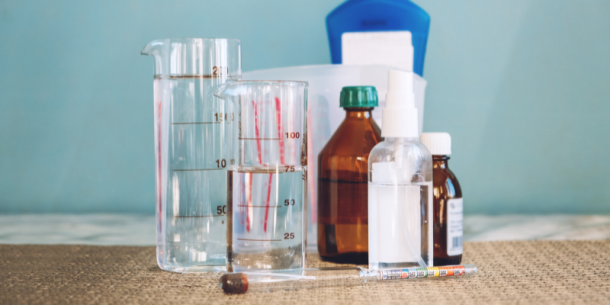 Peróxido de hidrógeno.